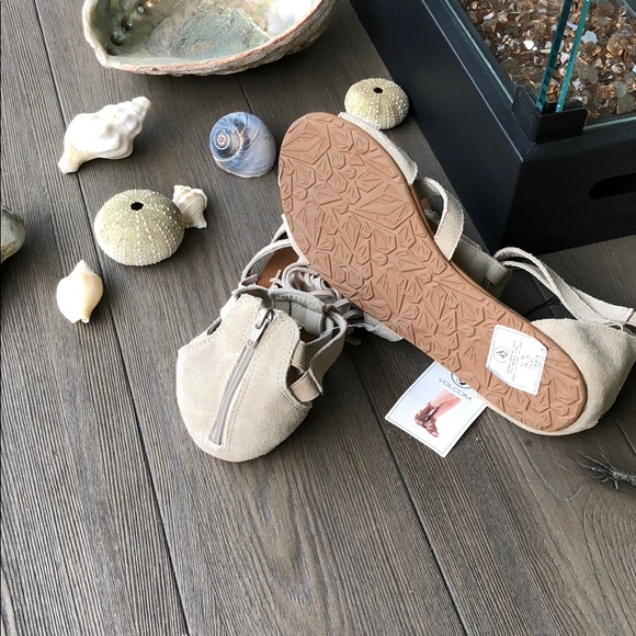 🌴☀️Volcom sandals☀️🌴 - Picture 5 of 6